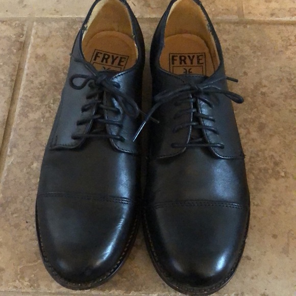 Frye Erin oxfords. Black, size 6B - Picture 2 of 5